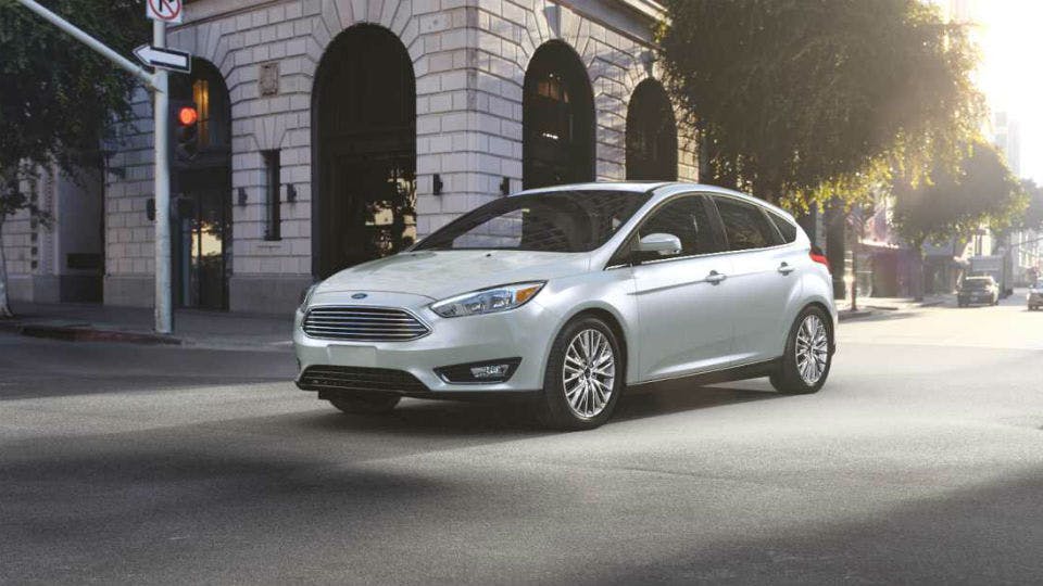 https://wsa-website-assets.s3.amazonaws.com/assets/images/2018-Ford-Focus.jpg