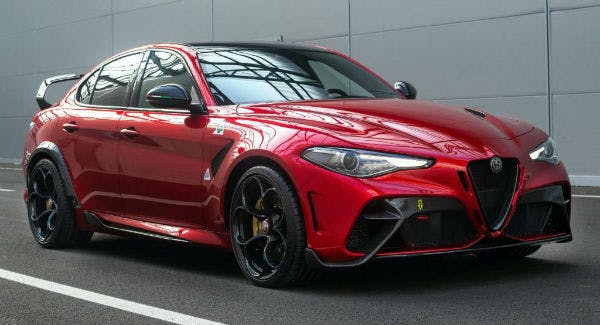 https://wsa-website-assets.s3.amazonaws.com/assets/images/2022-Alfa-Romeo-Giulia-GTA.jpg
